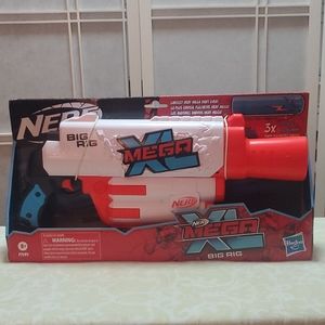 NWT Nerf XL MEGA BIG RIG
